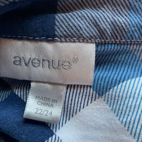 Avenue Blue Checked Long Sleeve W/ Front Pocket Cottage Pullover Plus 22/24 - Picture 5 of 8